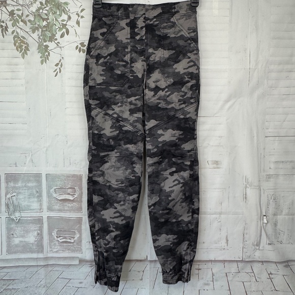 SPANX Pants - Spanx Womens Camo Stretch Twill Cargo Jogger Gray Blackwash Pants Sz. Small S